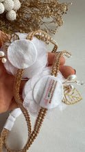 Carregar imagem no visualizador da galeria, Tiara infantil Luxo Rosas e Brilhos
