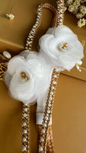 Carregar imagem no visualizador da galeria, Tiara infantil Luxo Rosas e Brilhos
